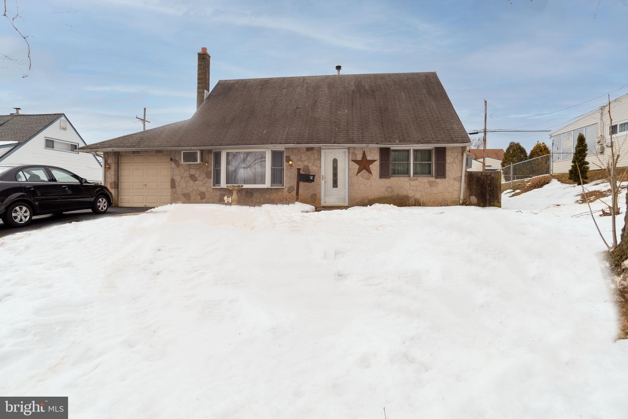 11 Canna Road Levittown, PA 19057 - Photo 1 of 34 Gallery Image 1