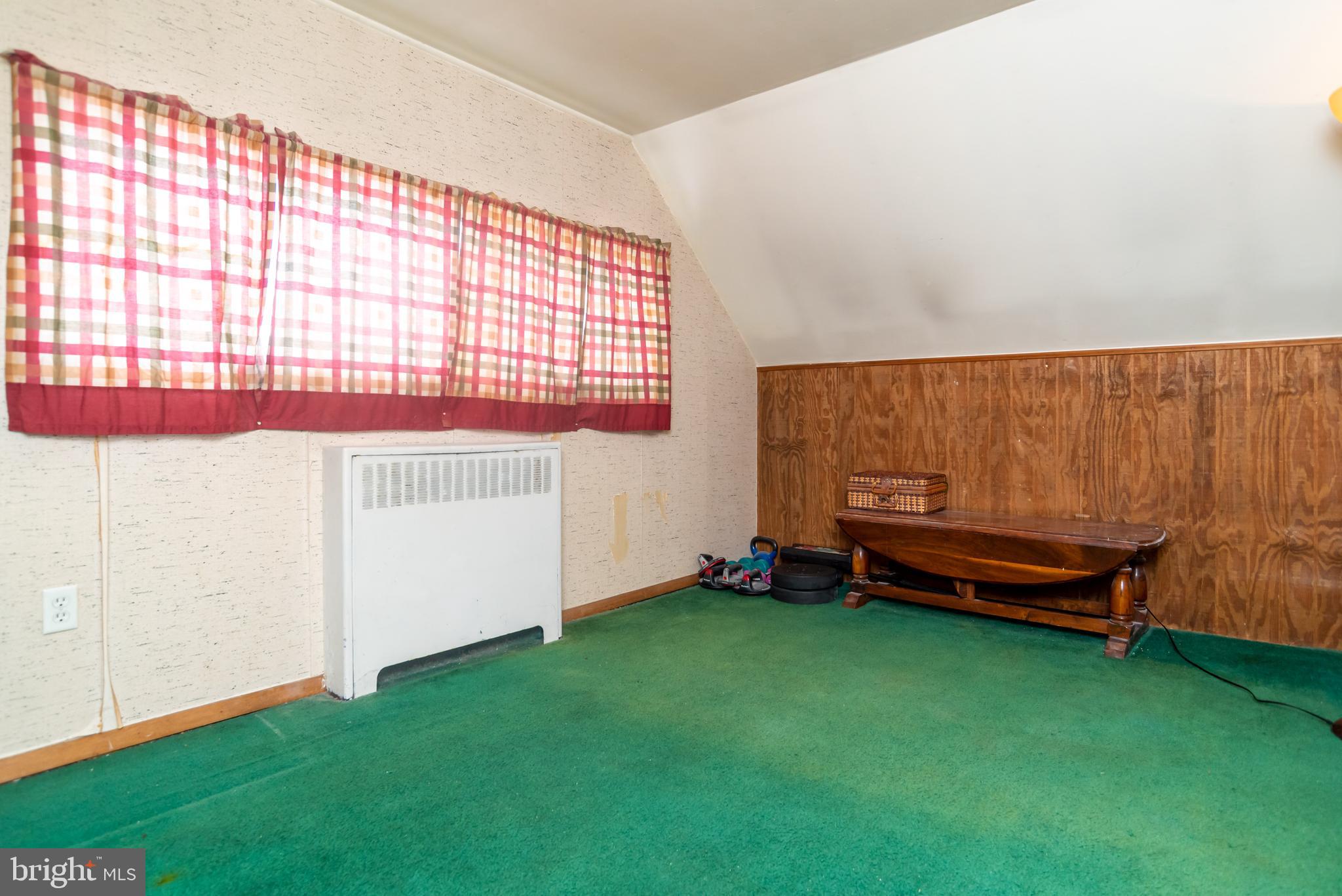11 Canna Road Levittown, PA 19057 - Photo 28 of 34 Bedroom 4 - Upper level