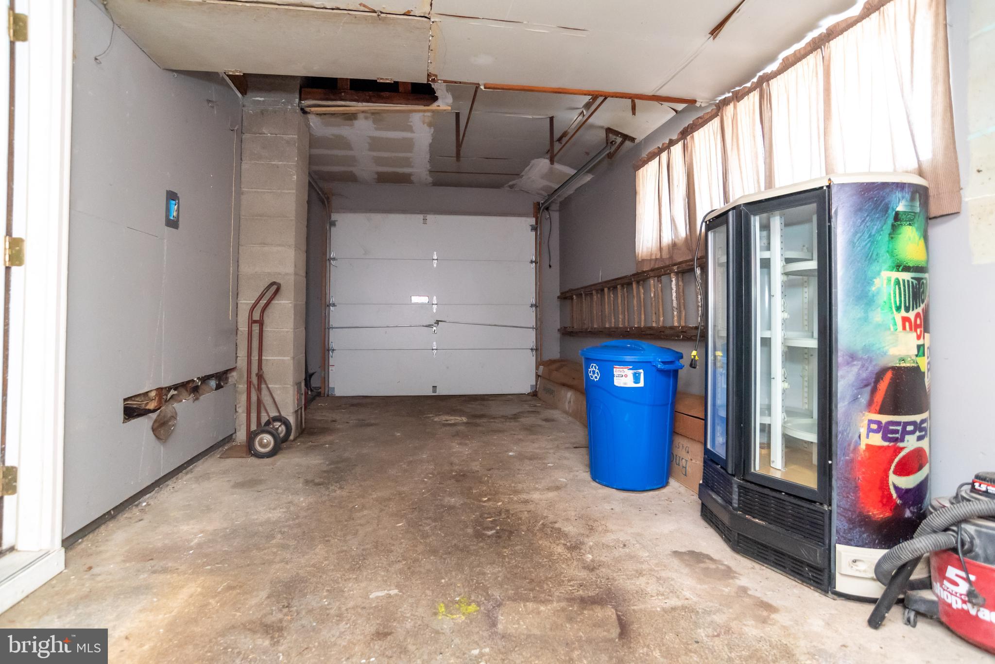 11 Canna Road Levittown, PA 19057 - Photo 33 of 34 Garage