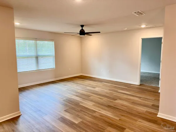 $1,975 | 10981 Blacktail Loop, Pensacola, FL 32526