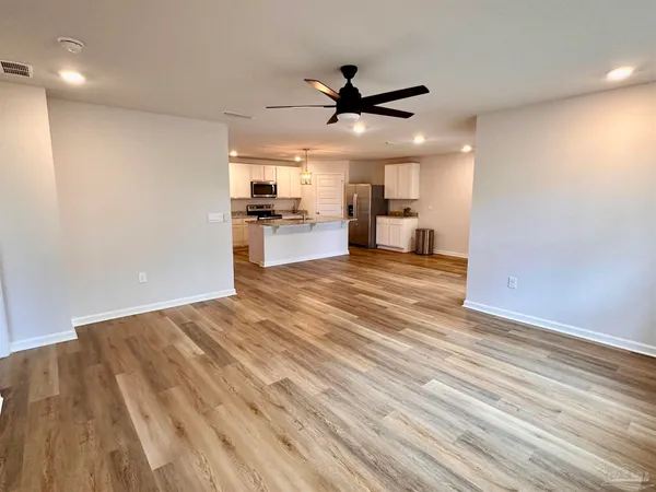 $1,975 | 10981 Blacktail Loop, Pensacola, FL 32526