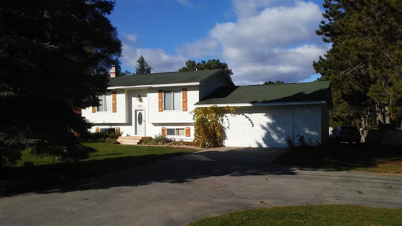 1327 North Keystone Road Traverse City, MI 49696 - Photo 15 of 24 1853819-14.JPG