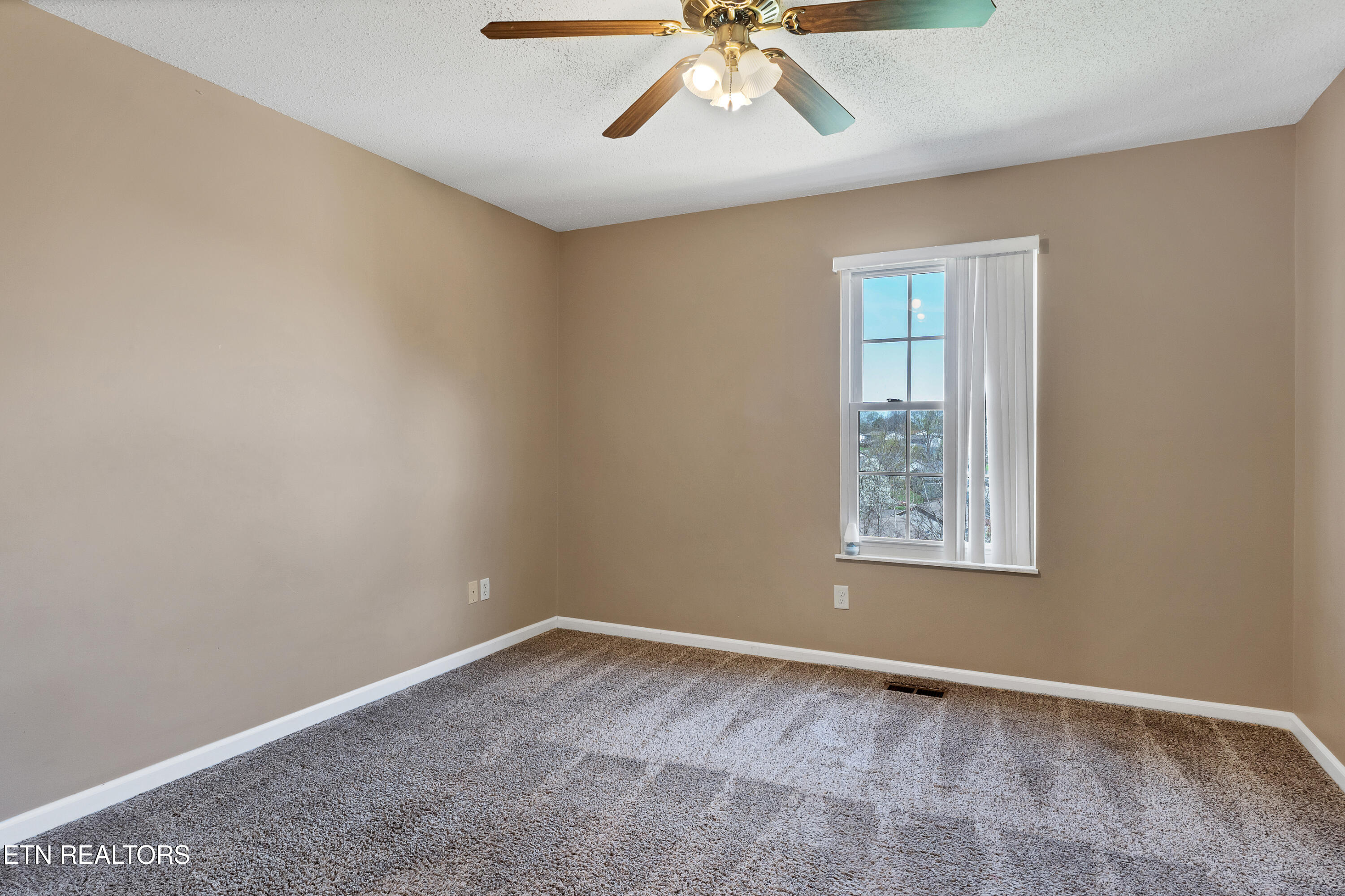 1144 North Rachaels Circle Maryville, TN 37804 - Photo 29 of 35 29