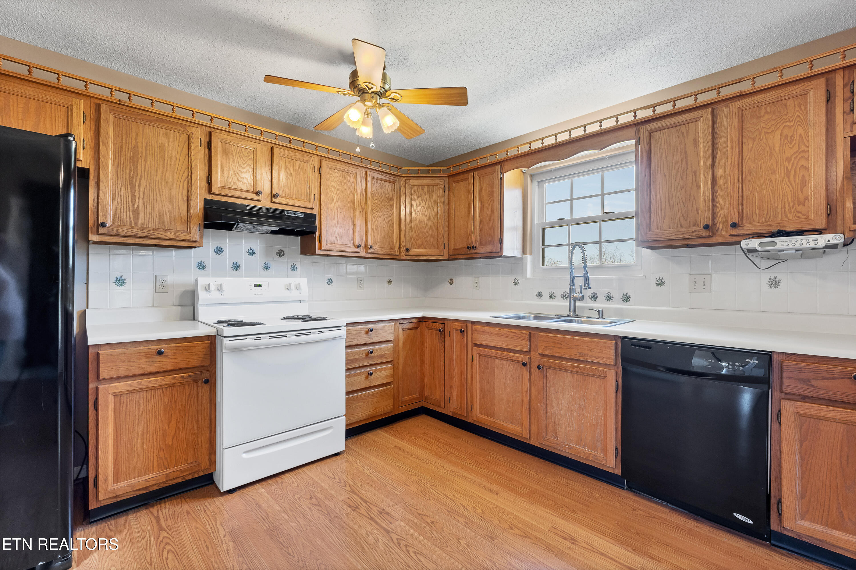 1144 North Rachaels Circle Maryville, TN 37804 - Photo 10 of 35 10