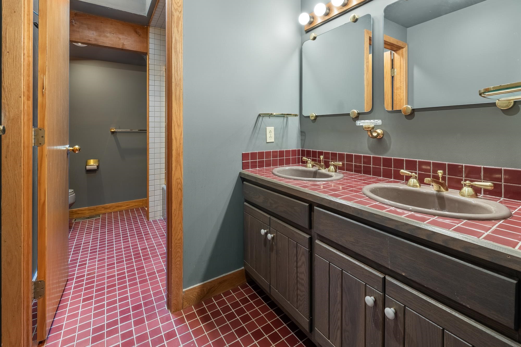 6 Old Ridge Road Winhall, VT 05340 - Photo 21 of 39