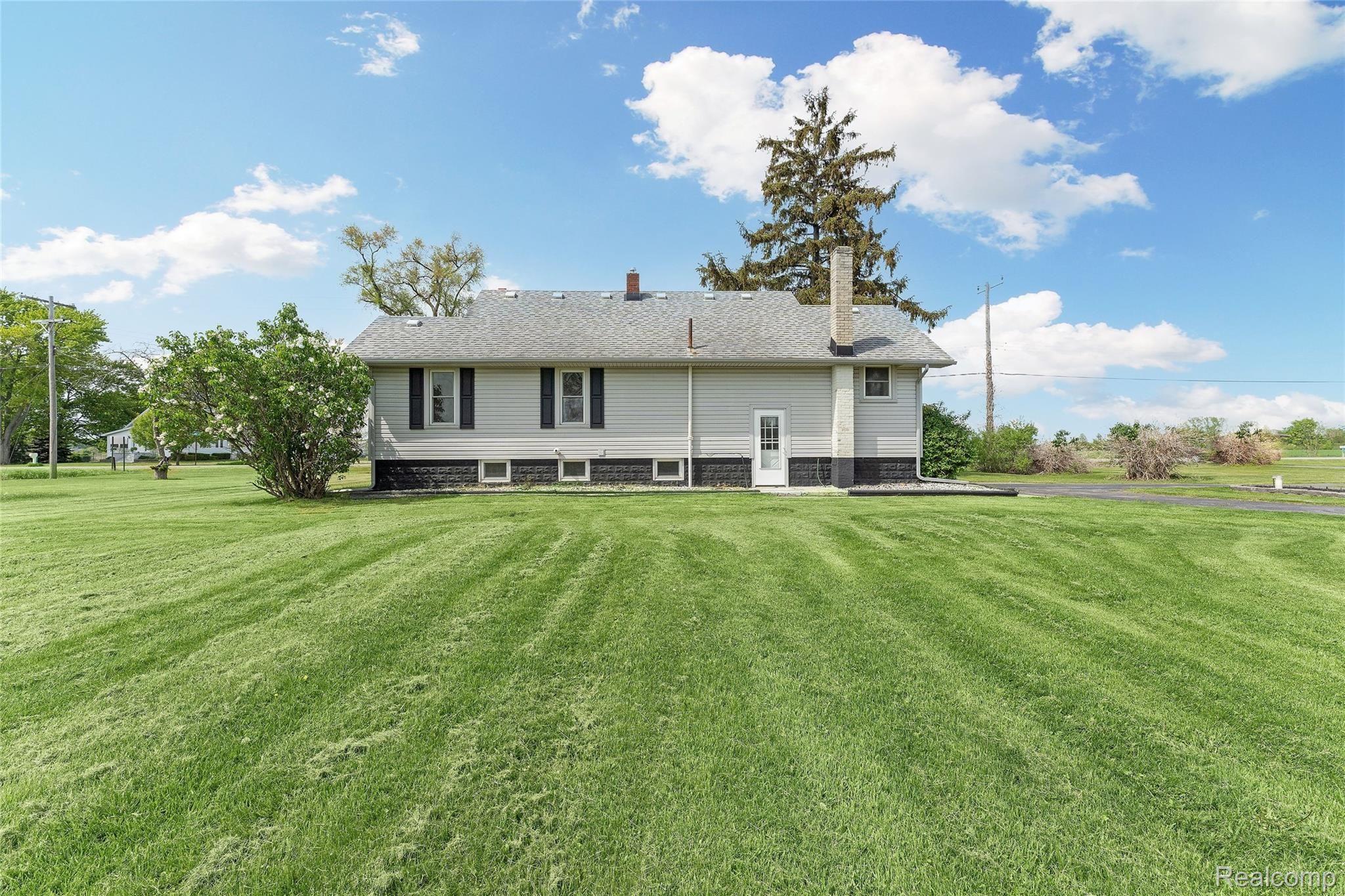 520 East Labo Road Carleton, MI 48117 - Photo 23 of 26 L18.jpg