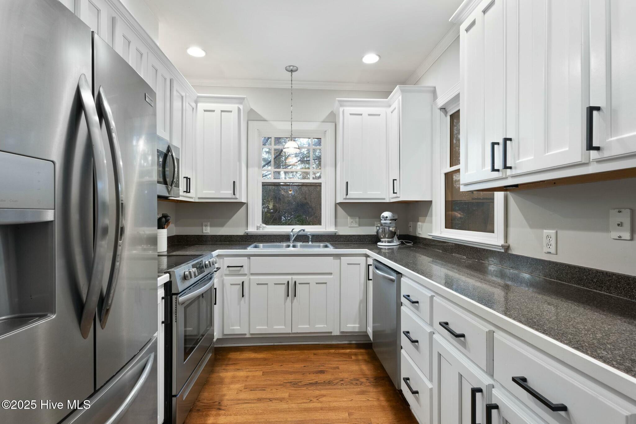 4008 Hedgestone Run Raleigh, NC 27603 - Photo 17 of 46 tempImageHr12U7