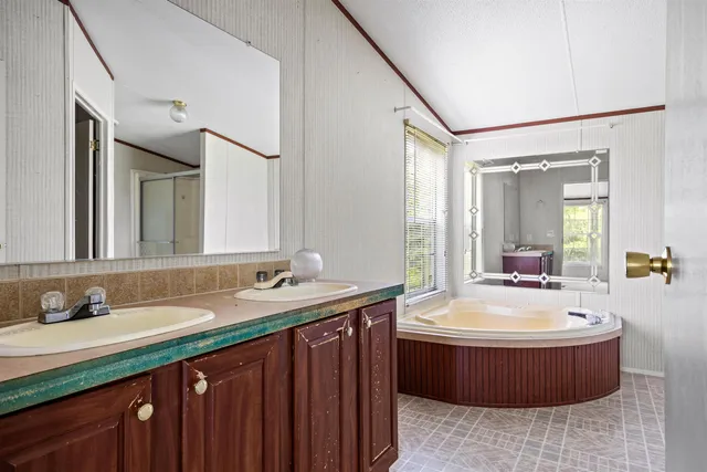 $350,000 | 113 Southeast Parker Avenue, Mayo, FL 32066