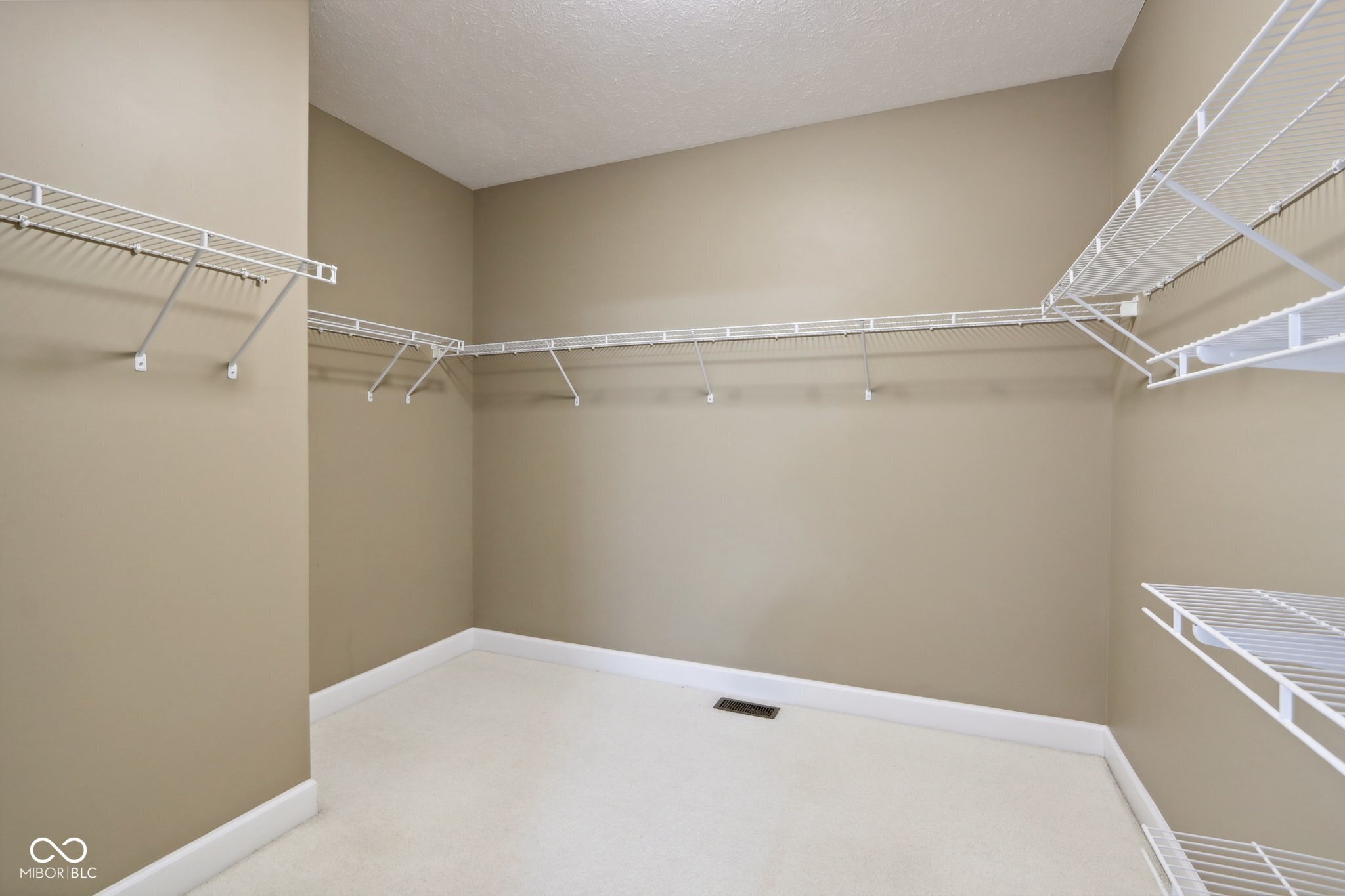 400 Prairie Trace Muncie, IN 47304 - Photo 24 of 45