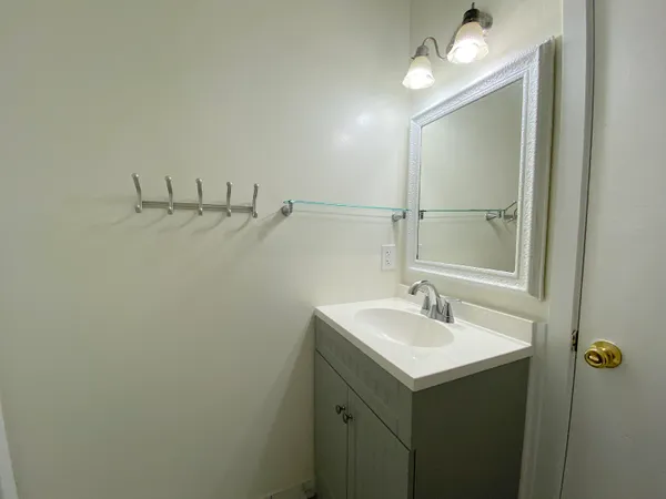 $1,295 | 6279 Lucille Drive, Unit E, North Charleston, SC 29406
