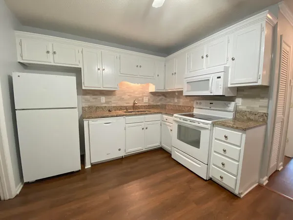 $1,295 | 6279 Lucille Drive, Unit E, North Charleston, SC 29406