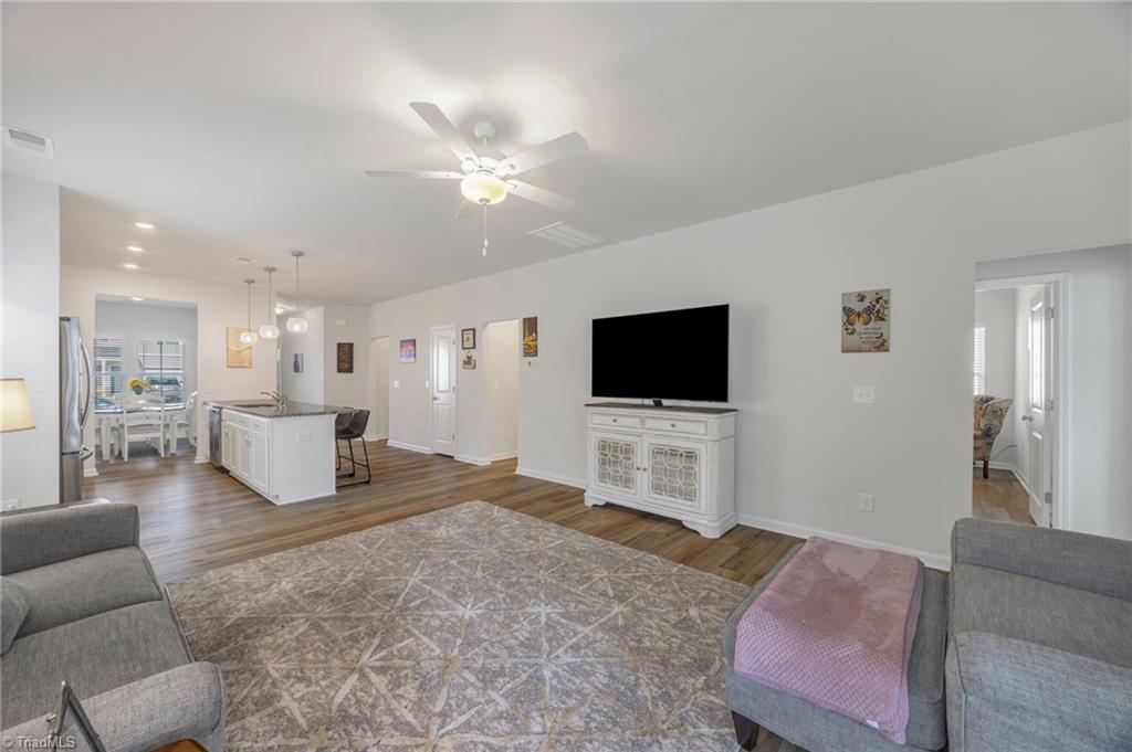 3910 Angel Hl Lane High Point, NC 27265 - Photo 11 of 24