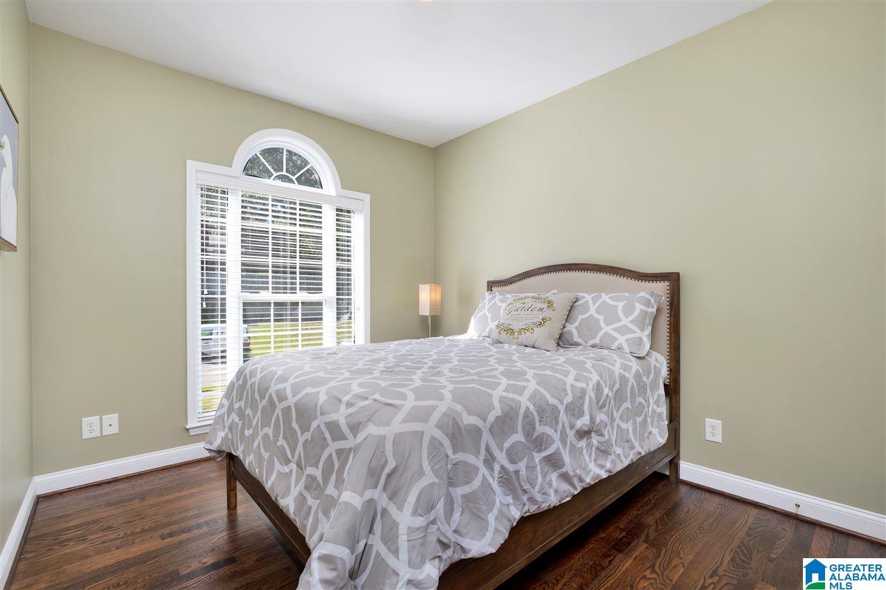 1115 Oak Grove Road Birmingham, AL 35209 - Photo 19 of 32