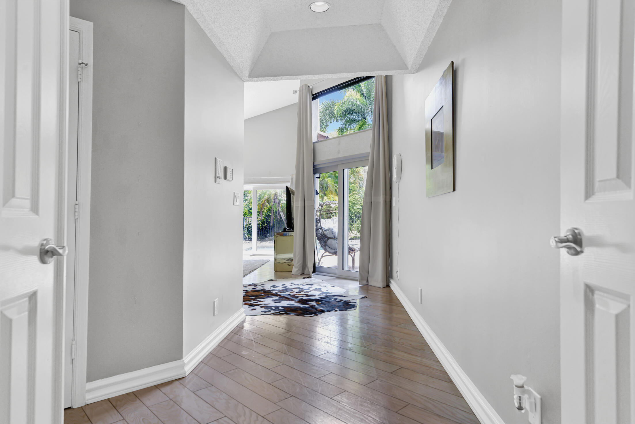 4801 Northwest 26th Avenue Boca Raton, FL 33434 - Photo 16 of 39 Entry to the Owner's Suite