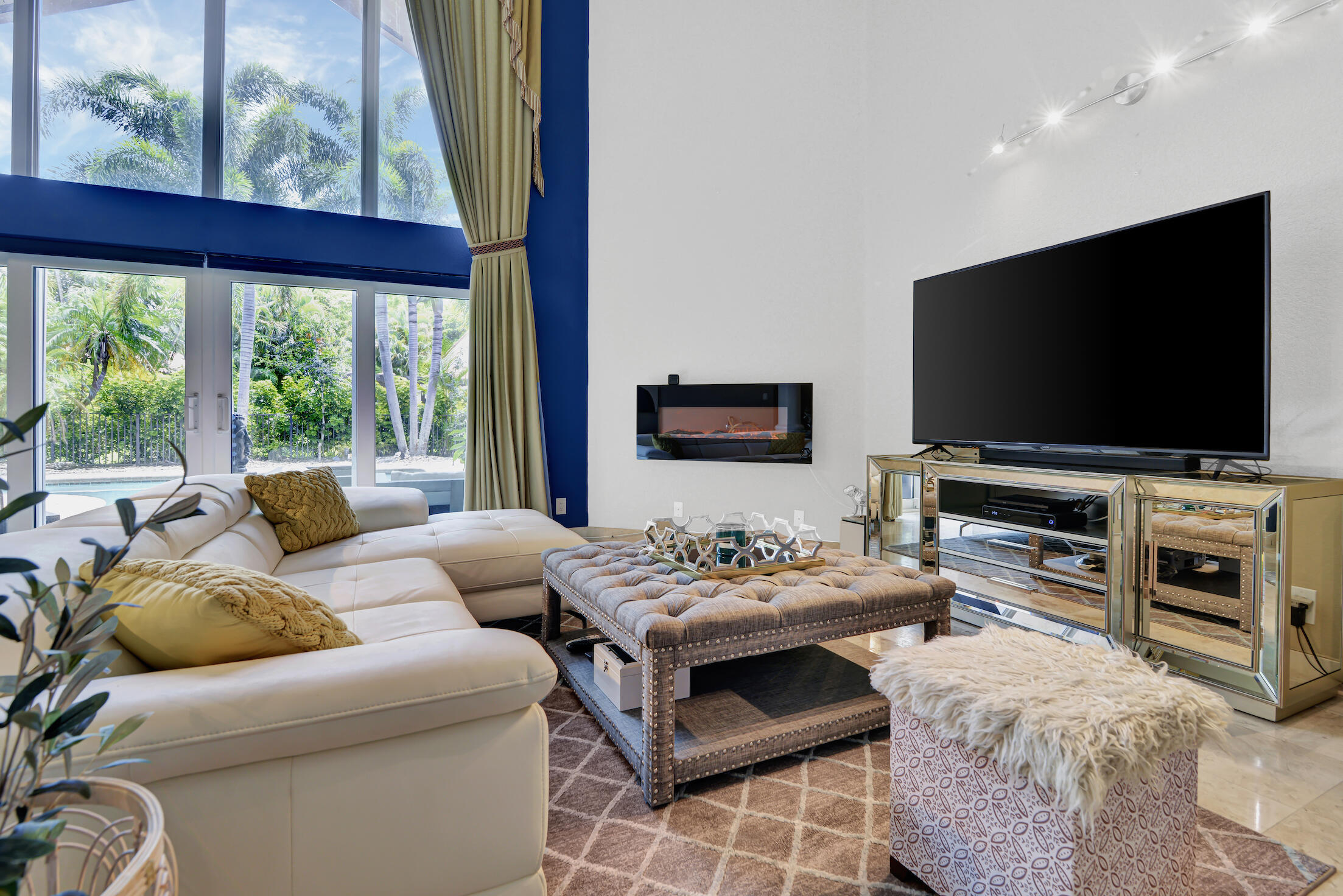 4801 Northwest 26th Avenue Boca Raton, FL 33434 - Photo 8 of 39 Living Room