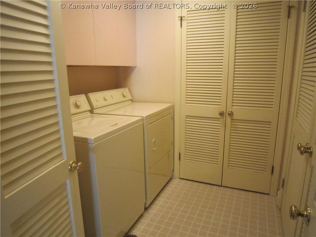 1394 Nottingham Road Charleston, WV 25314 - Photo 17 of 22 Gallery Image 17
