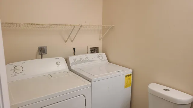 $2,300 | 1803 Wharf Lane, Greenacres, FL 33463