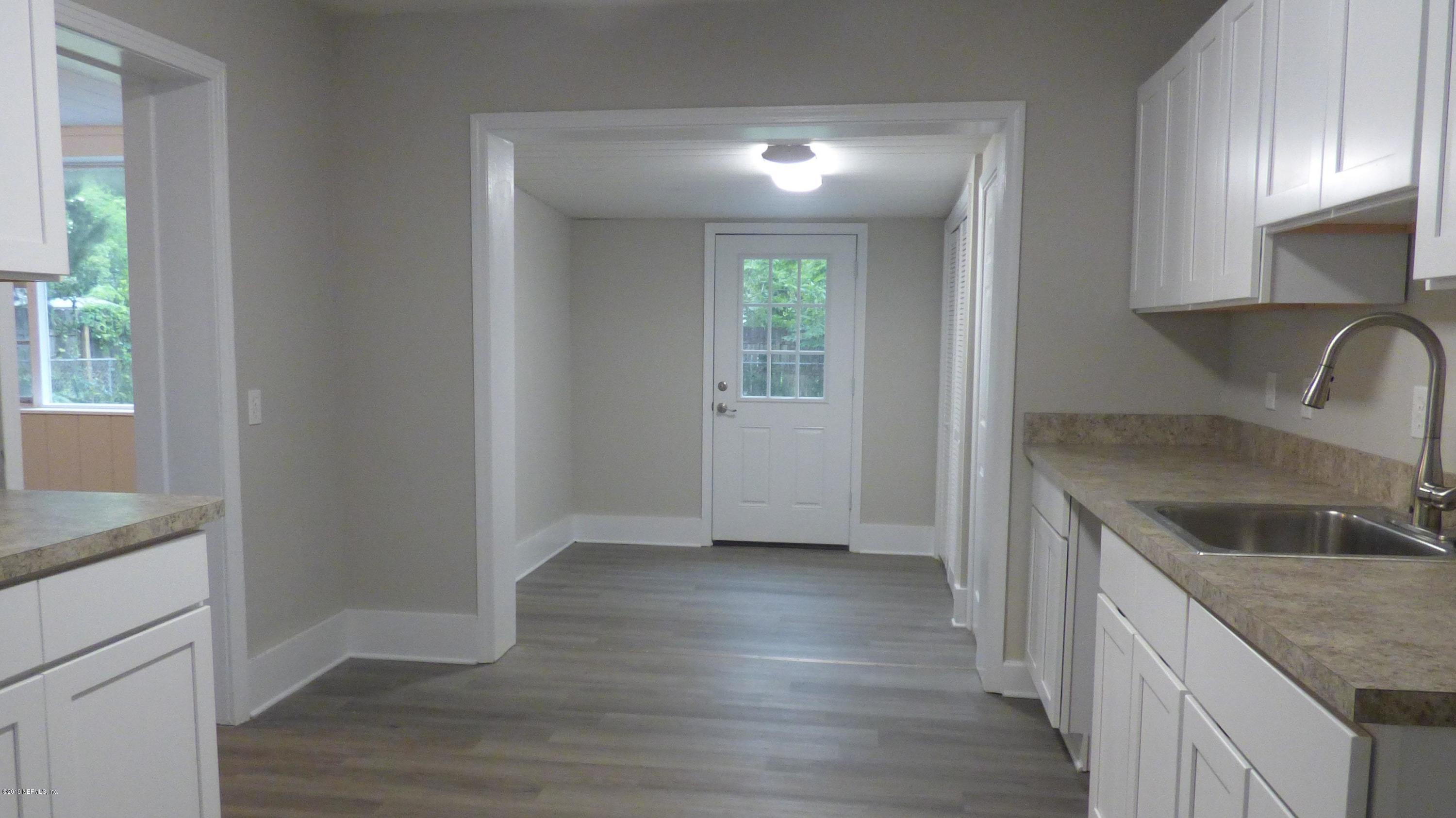 257 Sapelo Road Jacksonville, FL 32216 - Photo 11 of 19 257 Sapelo Rd (12)-min