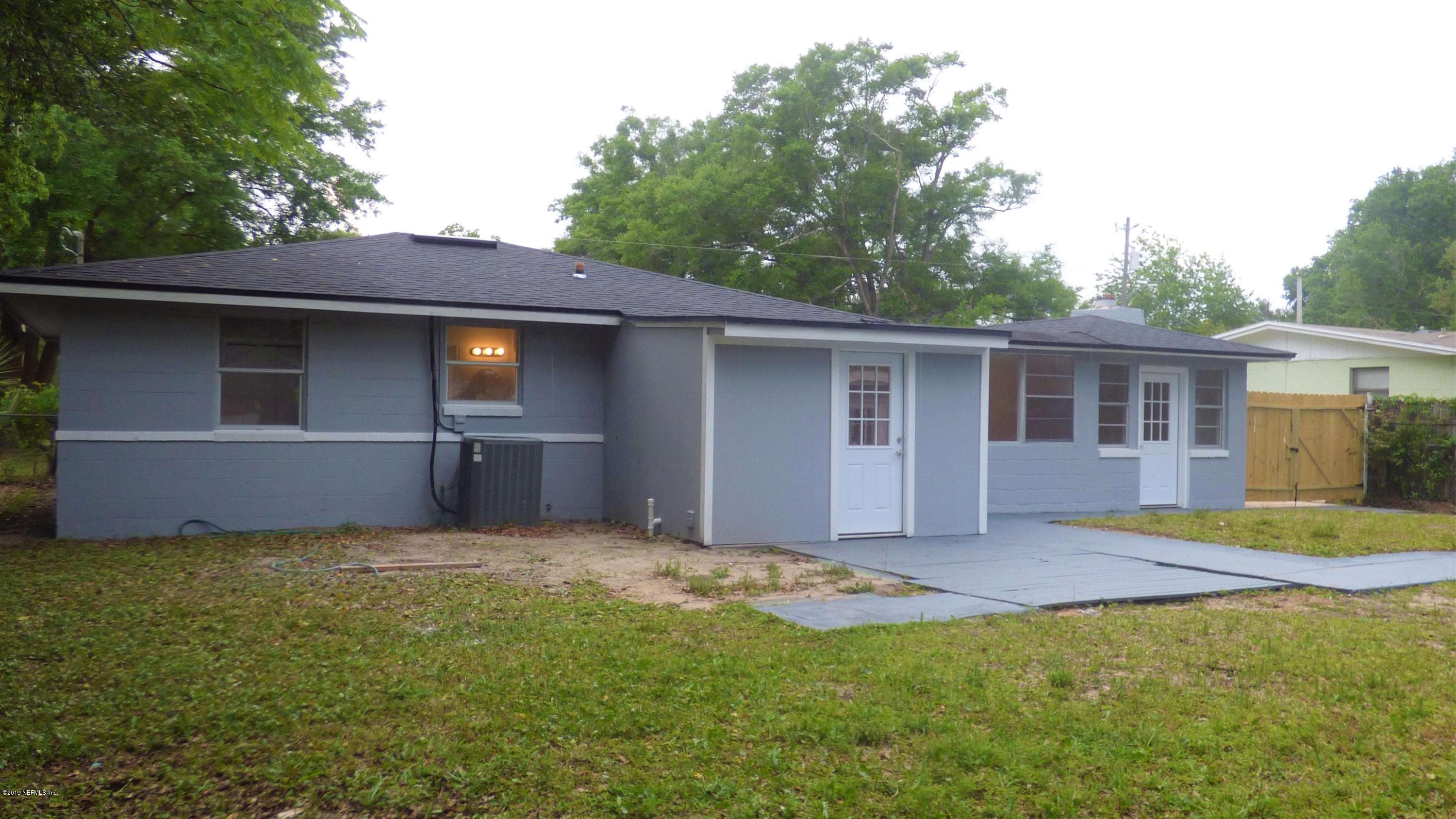 257 Sapelo Road Jacksonville, FL 32216 - Photo 14 of 19 257 Sapelo Rd (18)-min