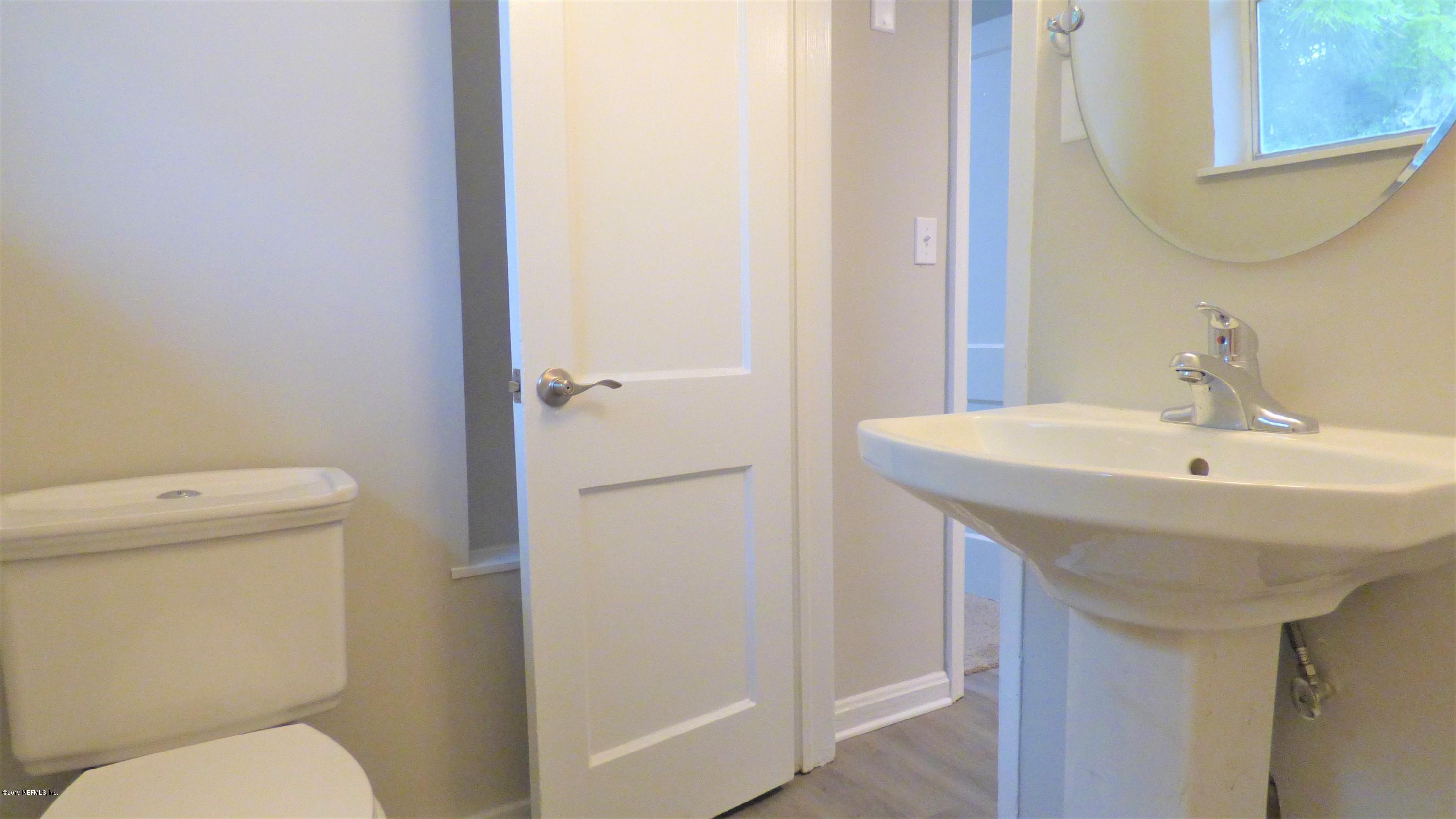 257 Sapelo Road Jacksonville, FL 32216 - Photo 4 of 19 257 Sapelo Rd (4)-min