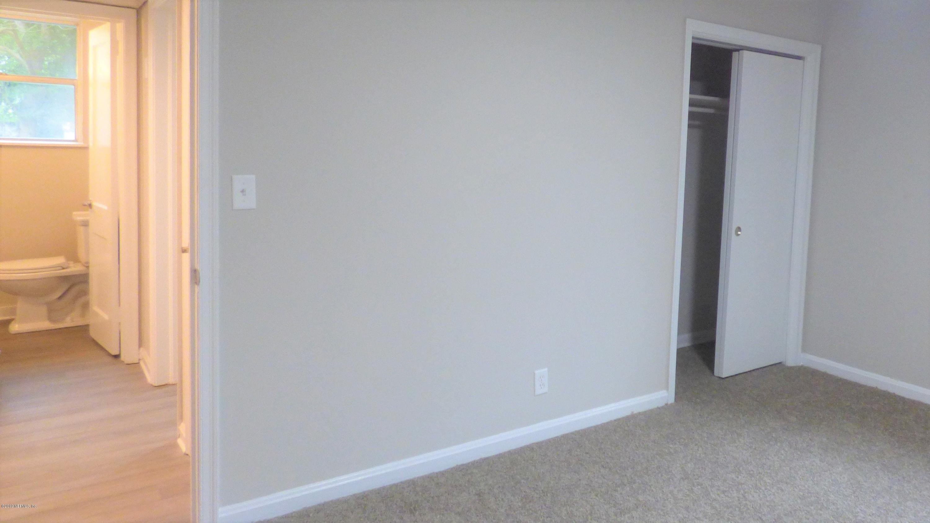 257 Sapelo Road Jacksonville, FL 32216 - Photo 5 of 19 257 Sapelo Rd (5)-min
