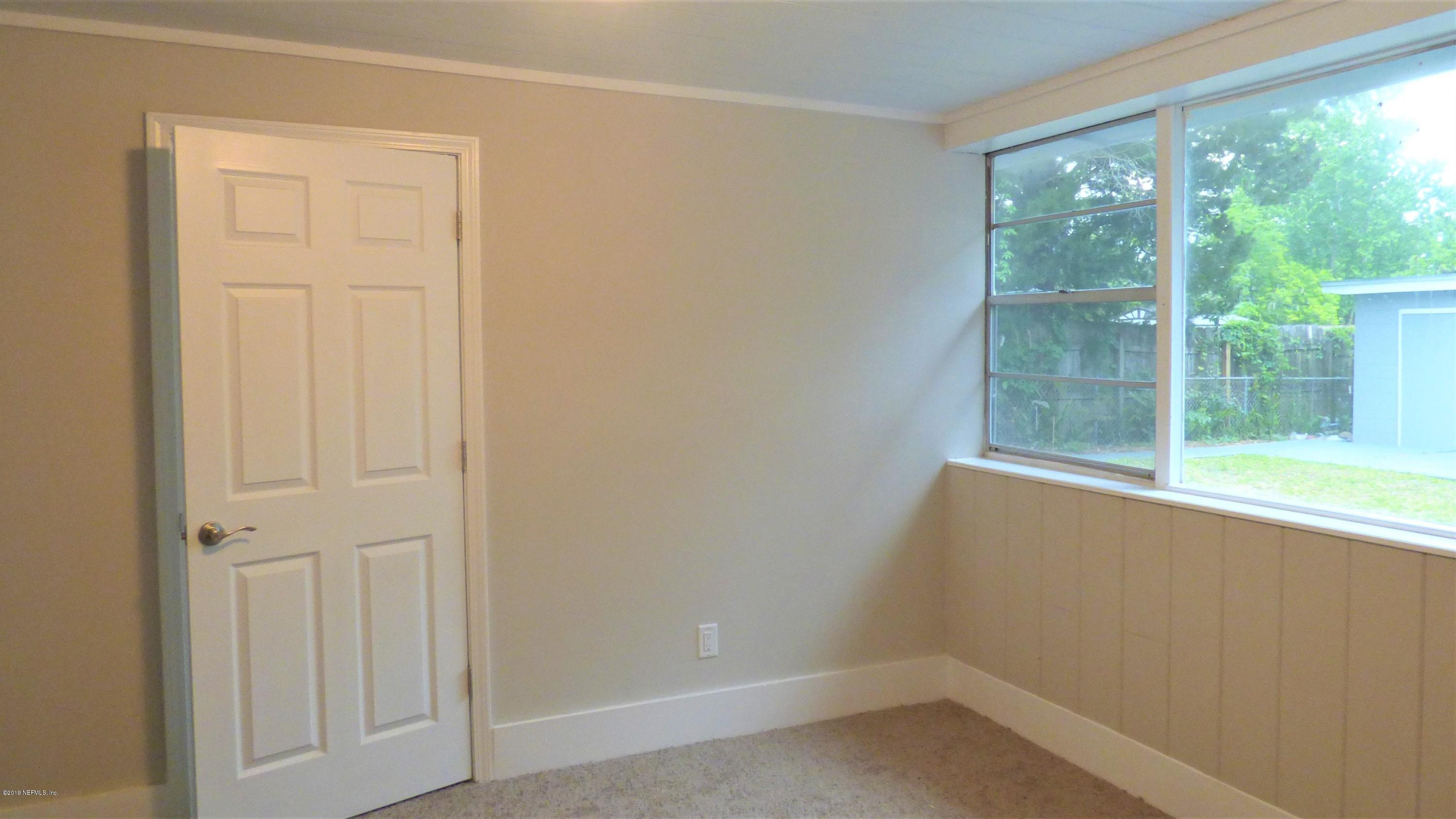 257 Sapelo Road Jacksonville, FL 32216 - Photo 10 of 19 257 Sapelo Rd (11)-min