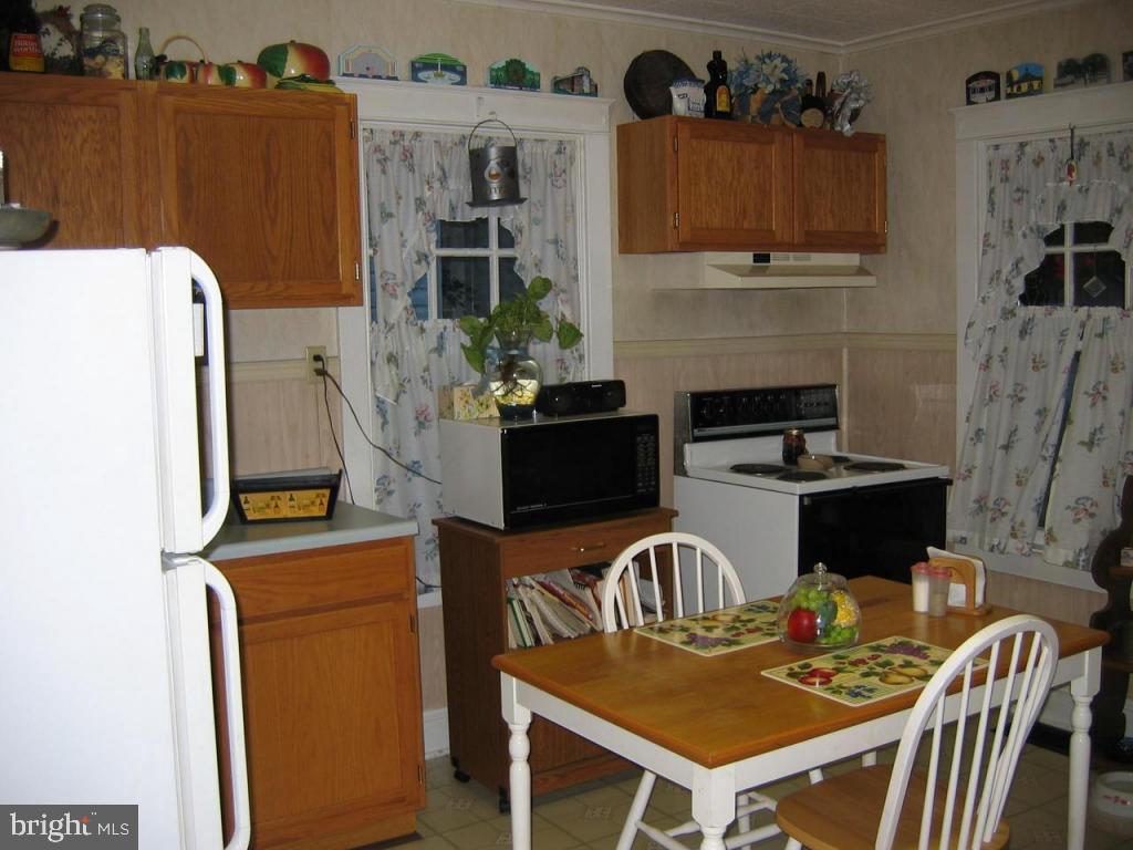 339 Front Street Lititz, PA 17543 - Photo 2 of 16 a dining room with furniture and kitchen view