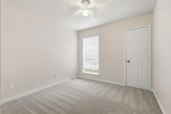 $329,950 | 809 Mr Haney Drive, Midlothian, TX 76065