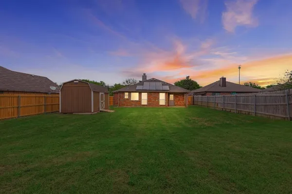 $329,950 | 809 Mr Haney Drive, Midlothian, TX 76065