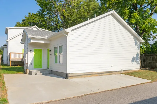 $1,825 | 1118 B Joseph Avenue, Nashville, TN 37207