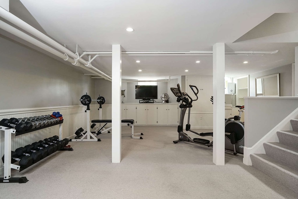 110 Monroe Road Quincy, MA 02169 - Photo 19 of 28 Gallery Image 19