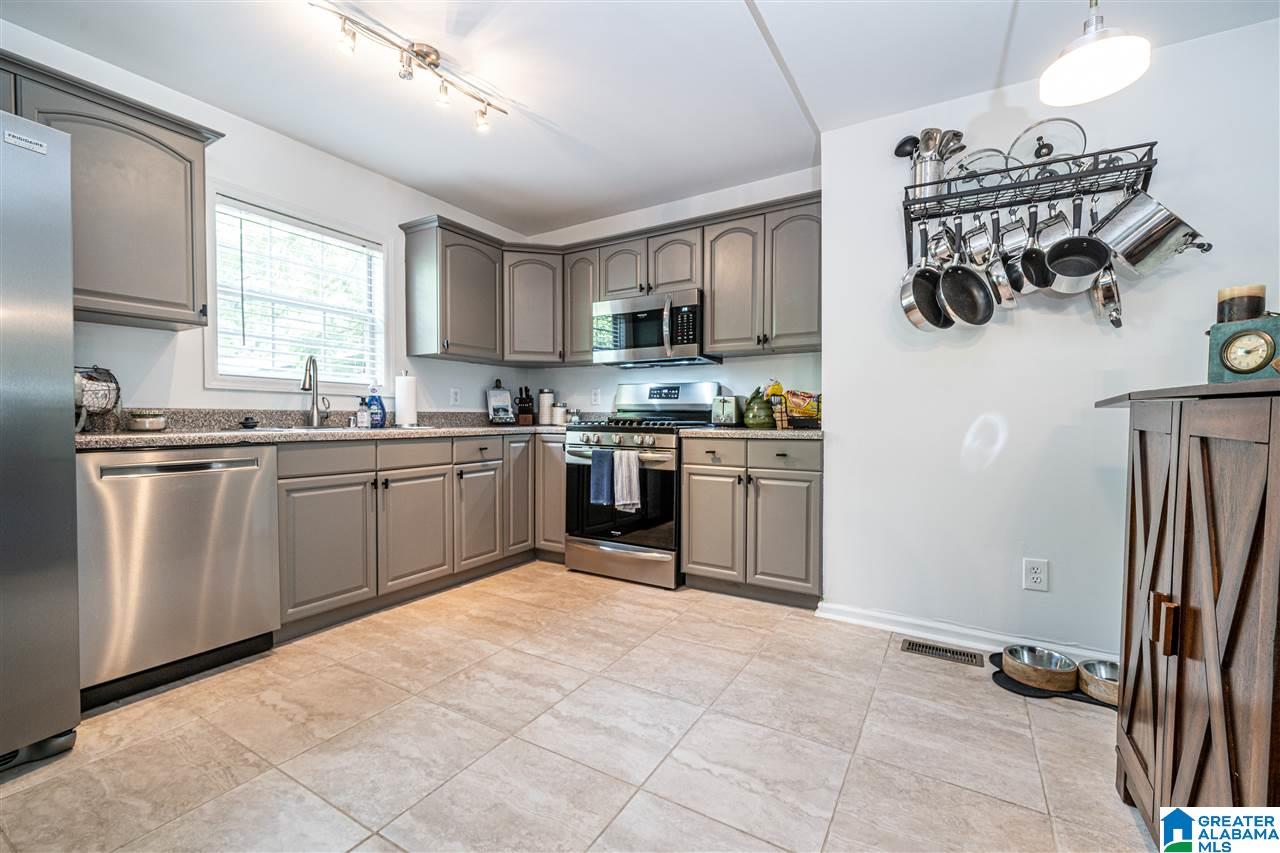 1049 Montclair Road Birmingham, AL 35213 - Photo 8 of 23