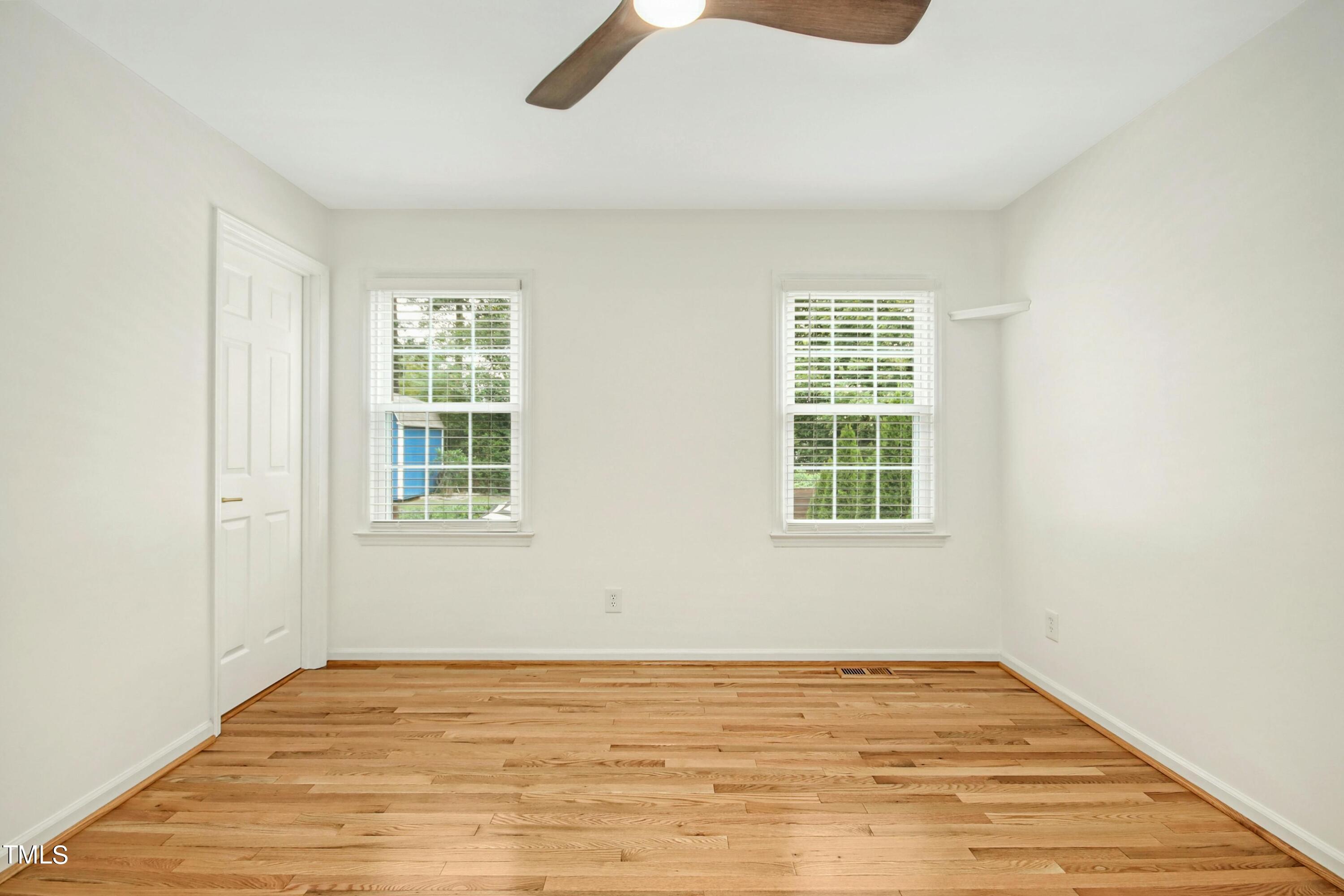 213 Rosehaven Drive Raleigh, NC 27609 - Photo 15 of 32 011-472872-213_Rosehaven_Drive_IMG_1938_