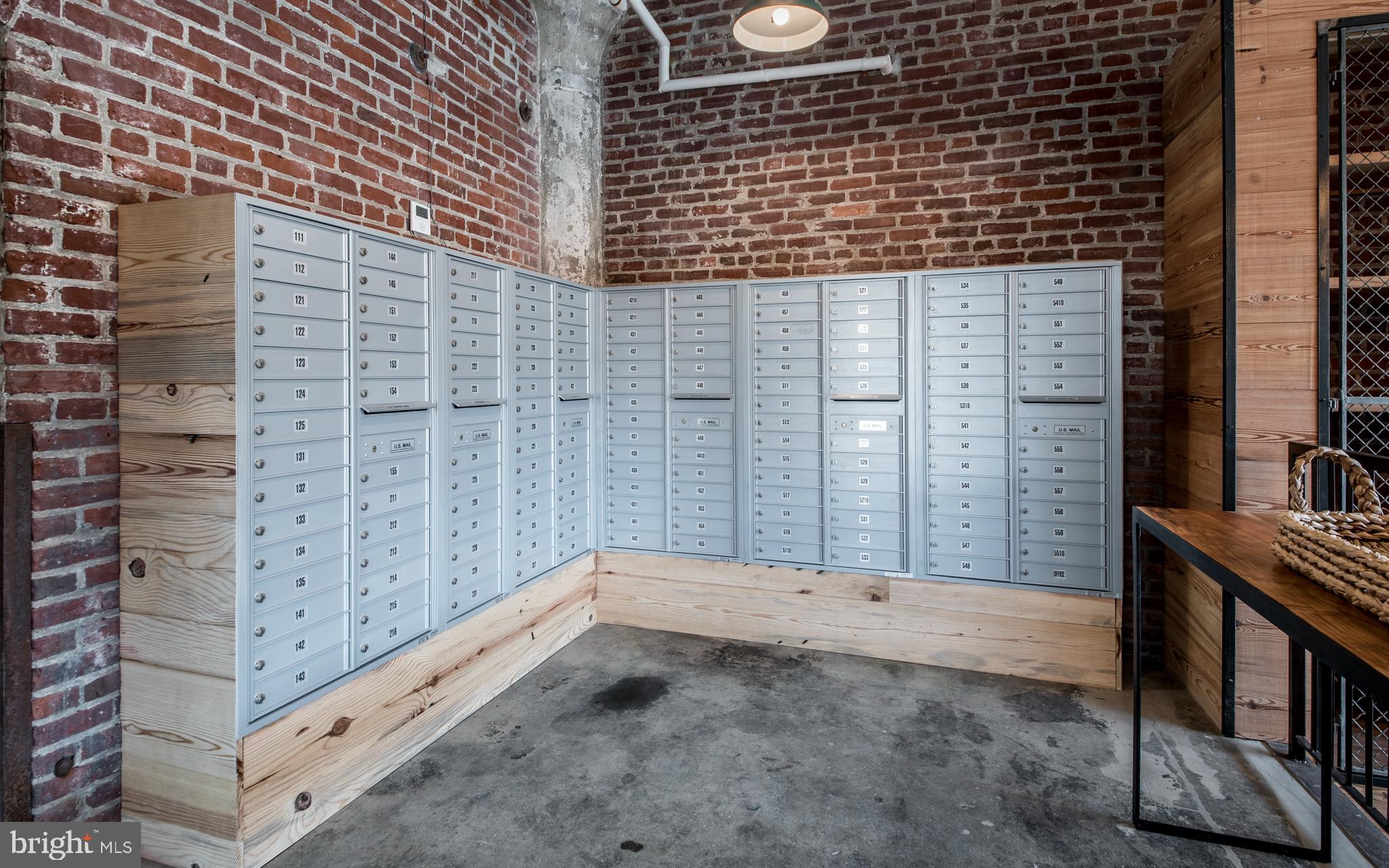 1201 Jackson Street, Unit 144 Philadelphia, PA 19148 - Photo 18 of 46 a view of entryway