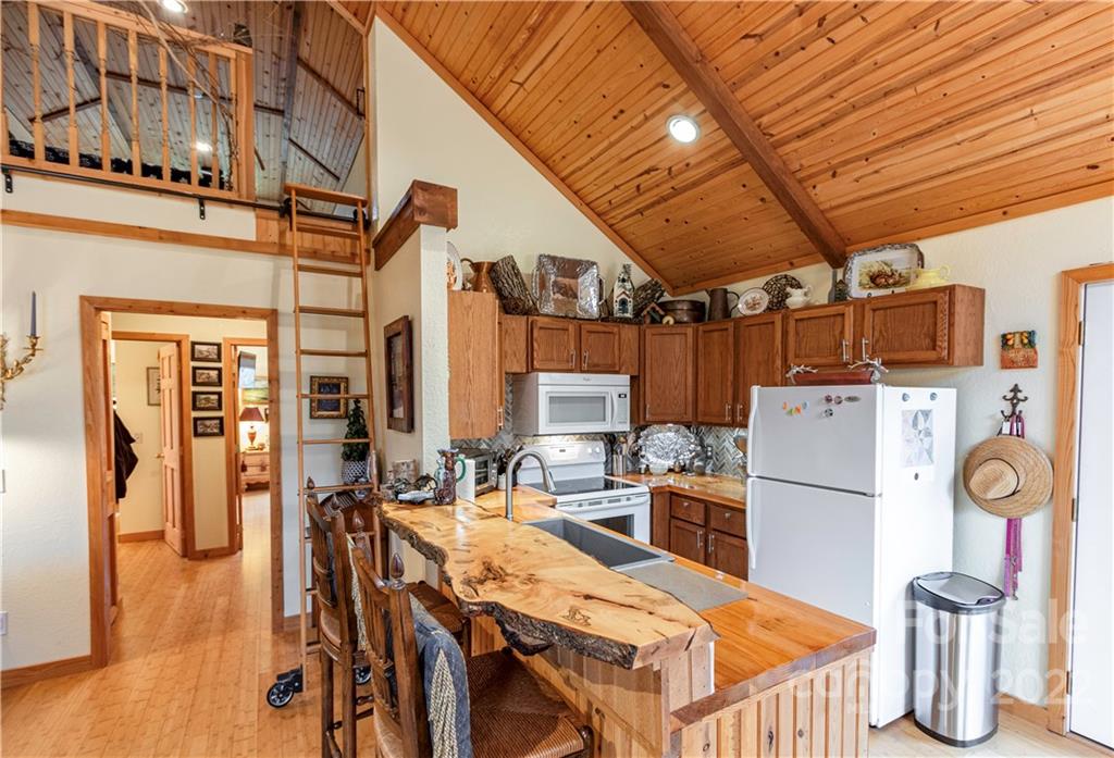 903 Davenport Road, Unit 12 Spruce Pine, NC 28777 - Photo 14 of 39