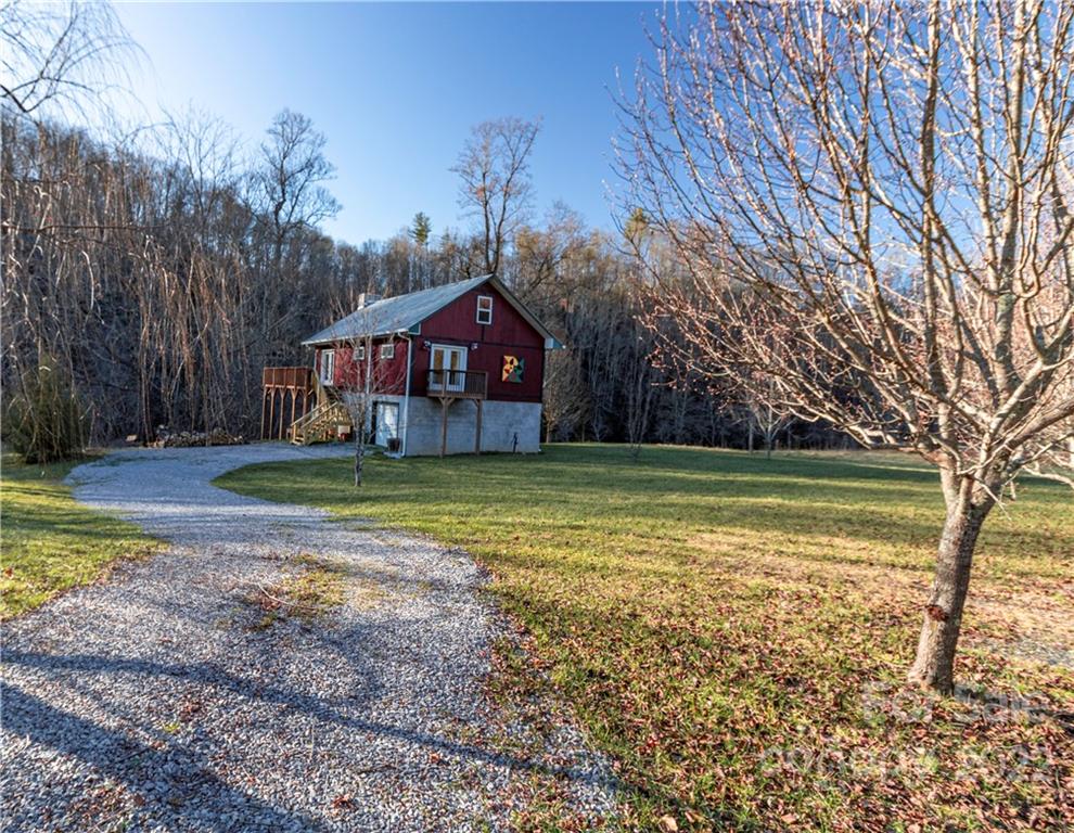 903 Davenport Road, Unit 12 Spruce Pine, NC 28777 - Photo 3 of 39