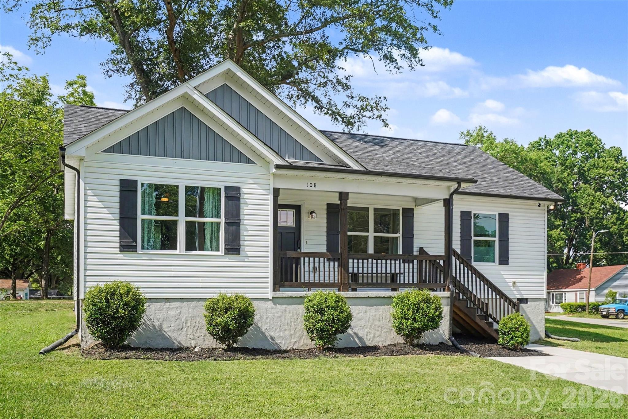 108 Marion Street Lancaster, SC 29720 - Photo 3 of 16