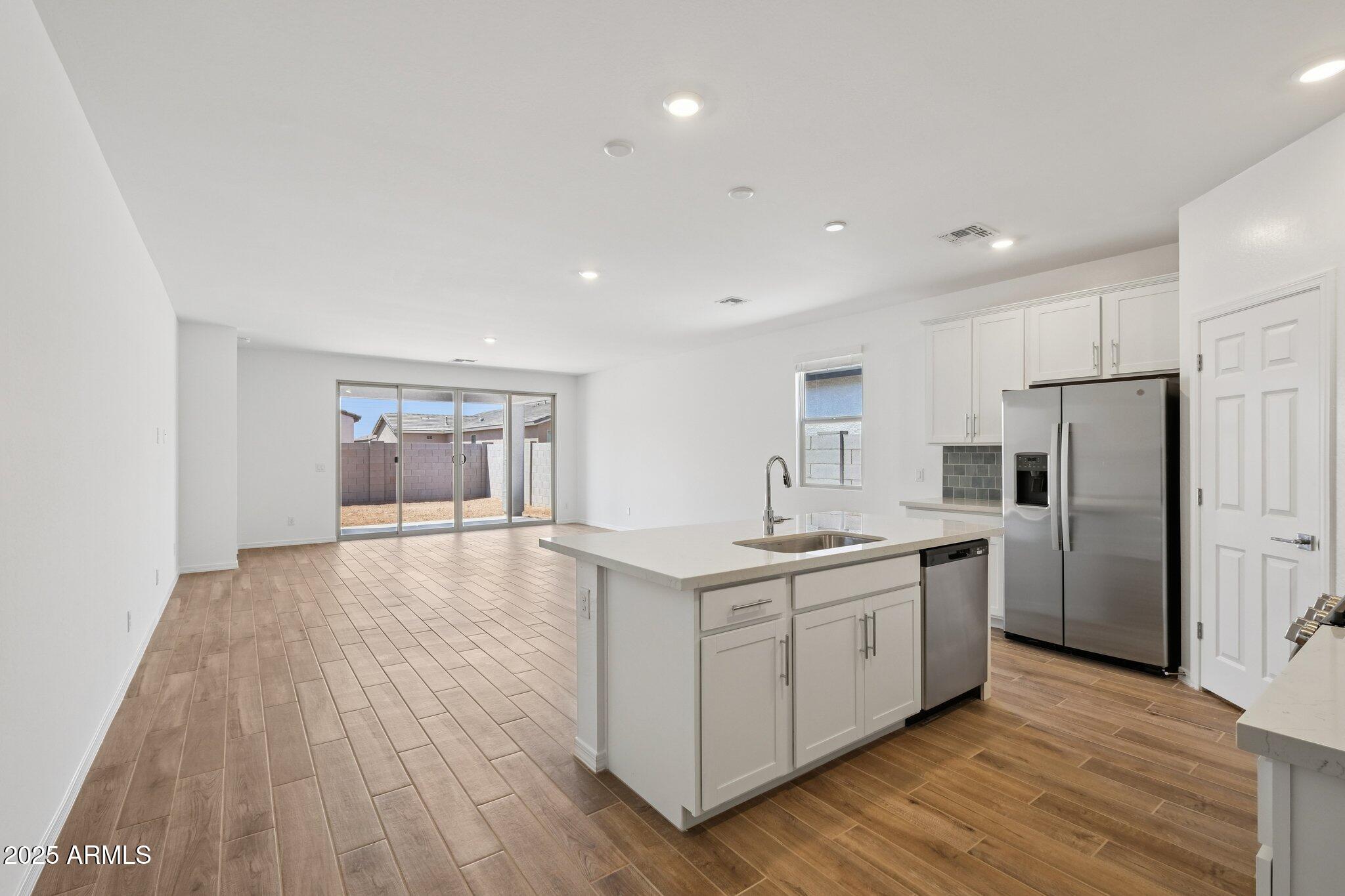 46869 West Old Timer Road Maricopa, AZ 85139 - Photo 4 of 40 4-web-or-mls-W Old Timer Rd-S1008-004