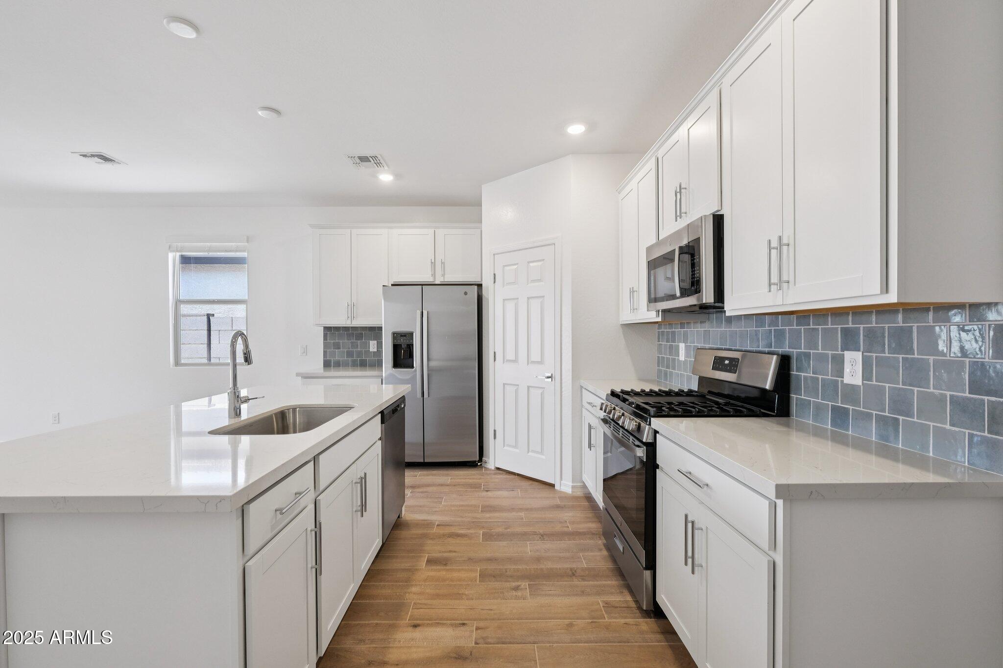 46869 West Old Timer Road Maricopa, AZ 85139 - Photo 9 of 40 9-web-or-mls-W Old Timer Rd-S1008-009