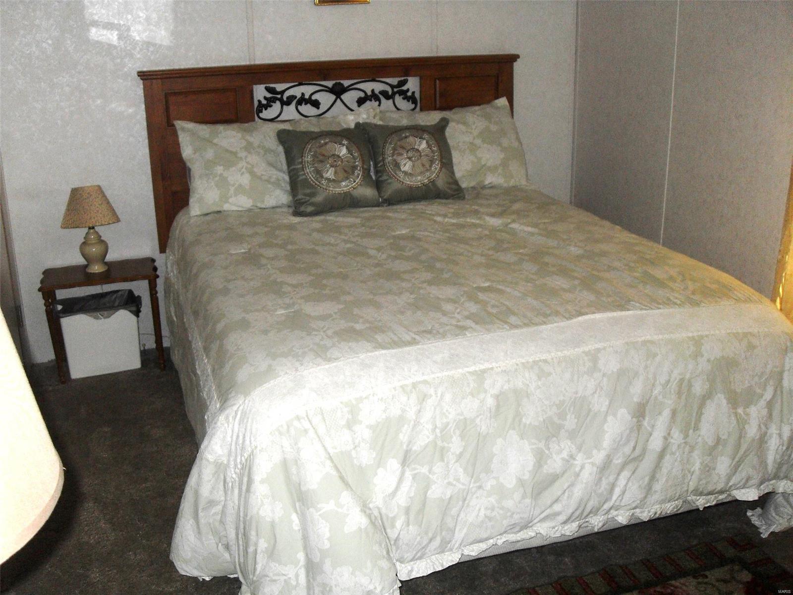 425 Quail Run Troy, IL 62294 - Photo 12 of 32