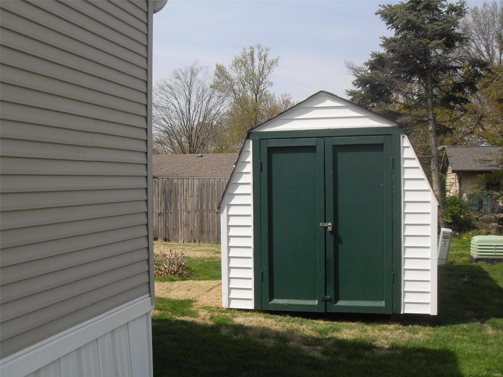 425 Quail Run Troy, IL 62294 - Photo 30 of 32