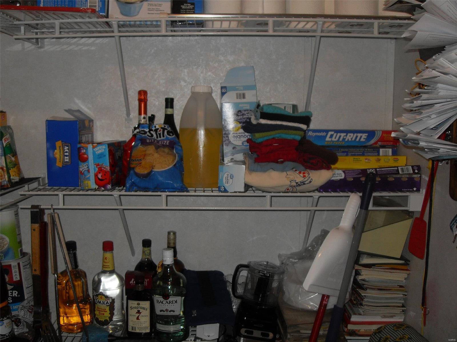 425 Quail Run Troy, IL 62294 - Photo 9 of 32