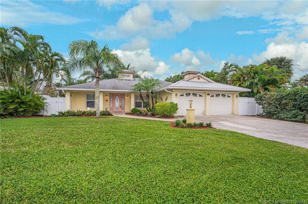 815 Southwest Rustic Cir  