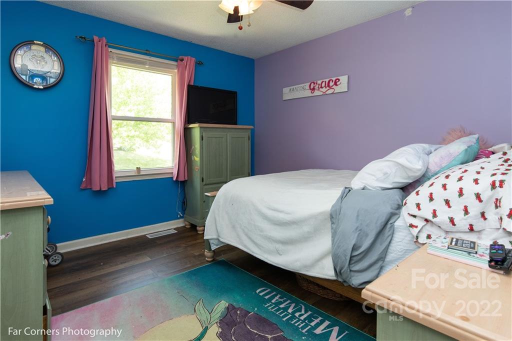1677 Bruce Road Mars Hill, NC 28754 - Photo 13 of 25 Gallery Image 13