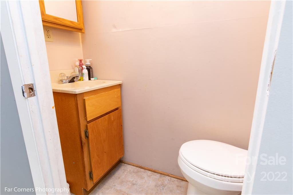 1677 Bruce Road Mars Hill, NC 28754 - Photo 18 of 25 Gallery Image 18