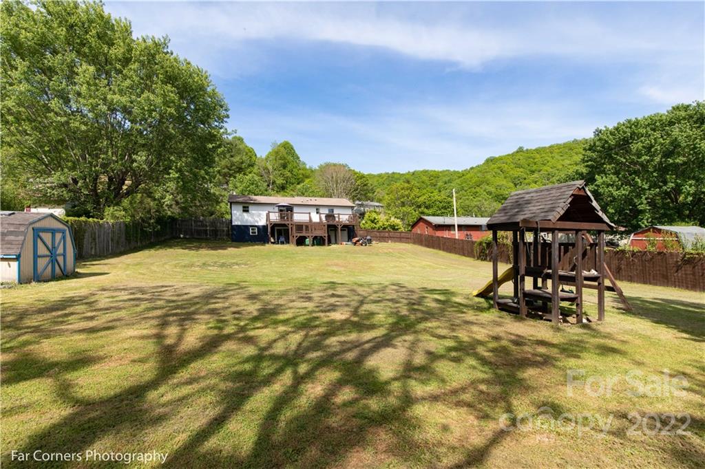 1677 Bruce Road Mars Hill, NC 28754 - Photo 23 of 25 Gallery Image 23