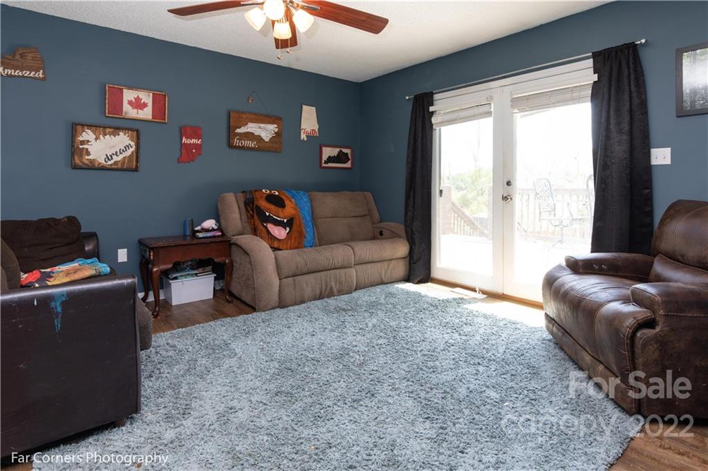 1677 Bruce Road Mars Hill, NC 28754 - Photo 4 of 25 Gallery Image 4