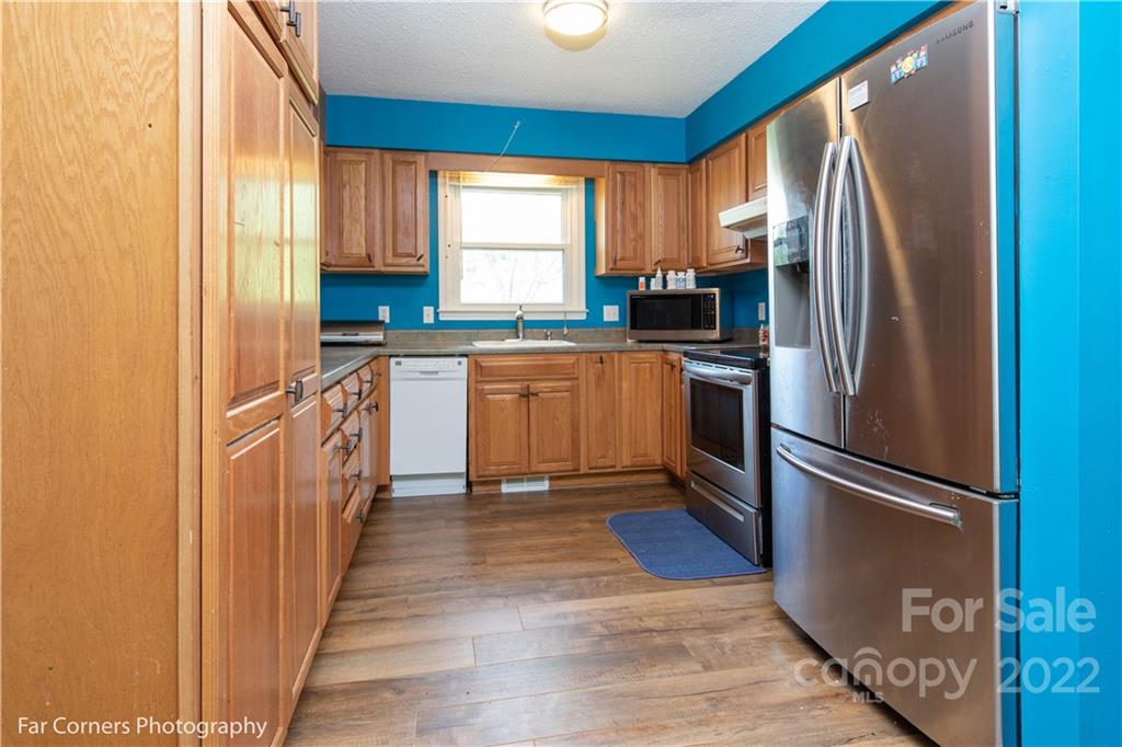 1677 Bruce Road Mars Hill, NC 28754 - Photo 7 of 25 Gallery Image 7