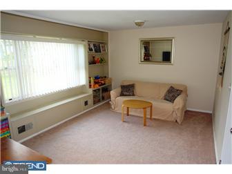 11 Shellflower Lane Hamilton, NJ 08690 - Photo 8 of 12