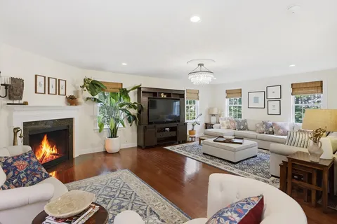 $1,538,000 | 4 Murray Hill Circle, Wilmington, MA 01887